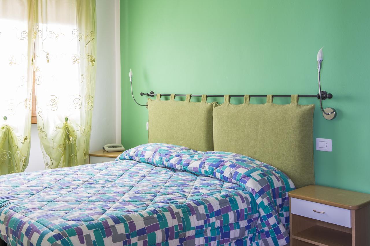 Albergo Colonna Бертіноро Екстер'єр фото